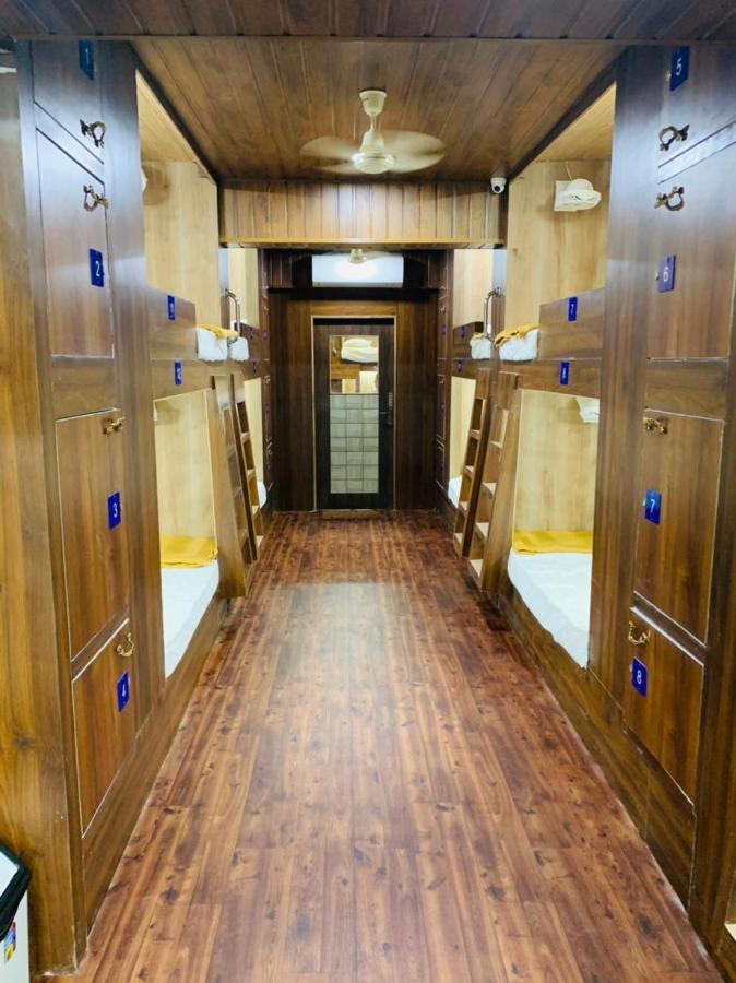 City Stay Ac Deluxe Hostel Маргао Экстерьер фото
