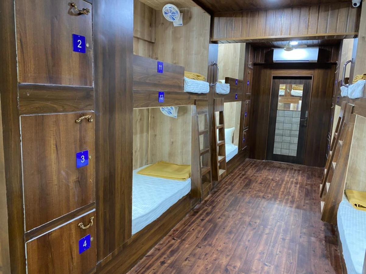 City Stay Ac Deluxe Hostel Маргао Экстерьер фото