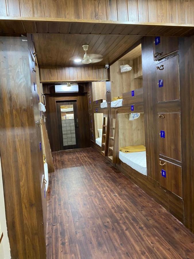 City Stay Ac Deluxe Hostel Маргао Экстерьер фото